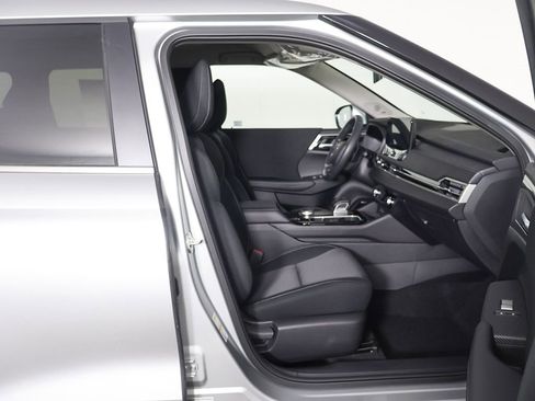 New 2026 Mitsubishi Outlander ES FWD image 27