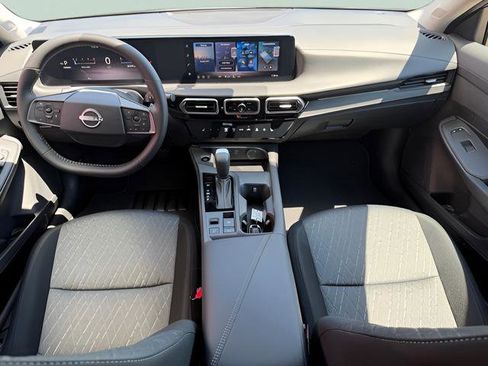 New 2026 Nissan Sentra SV w/ SV Convenience Package FWD image 8