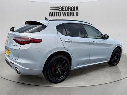 Used 2021 Alfa Romeo Stelvio Ti w/ Nero Edizione AWD/4WD image 12