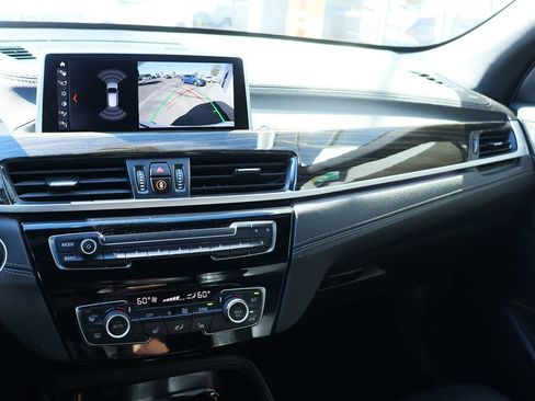 Used 2022 BMW X1 sDrive28i w/ M Sport Package image 44