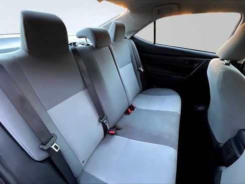 Used 2017 Toyota Corolla L image 28