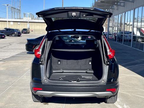 Used 2017 Honda CR-V EX-L image 9