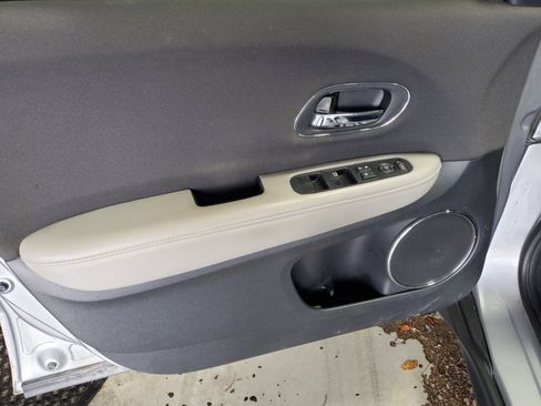 Used 2020 Honda HR-V EX image 22