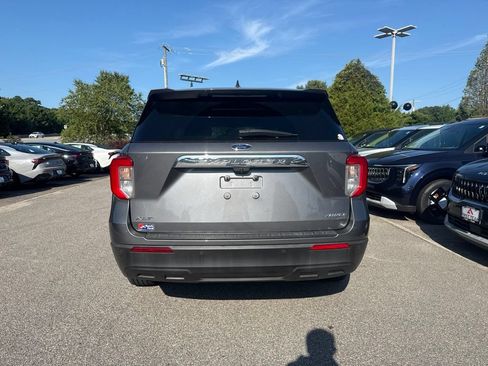 Used 2021 Ford Explorer XLT AWD/4WD image 4