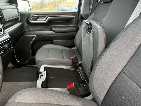 Used 2024 Chevrolet Silverado 1500 LT image 31