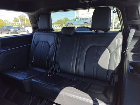 Used 2021 Ford Expedition Limited image 27