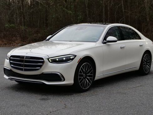 Used 2023 Mercedes-Benz S 580 4MATIC Sedan image 6
