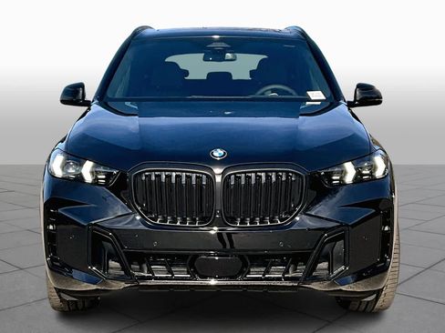 New 2026 BMW X5 xDrive40i w/ Executive Package image 3