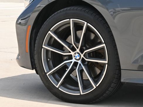 Used 2020 BMW 330i xDrive Sedan w/ Premium Package AWD/4WD image 11