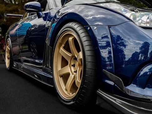 Used 2014 Nissan GT-R Premium image 5