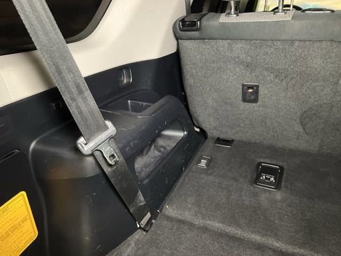 Used 2018 Toyota 4Runner SR5 image 60