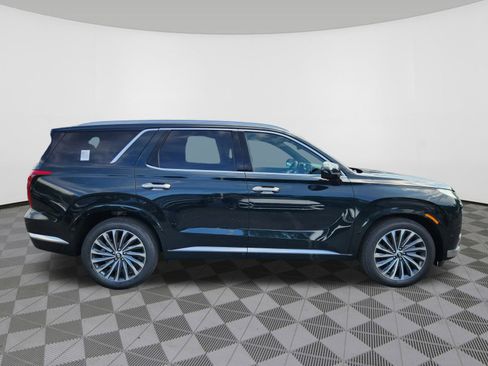 Certified 2025 Hyundai Palisade Calligraphy image 6