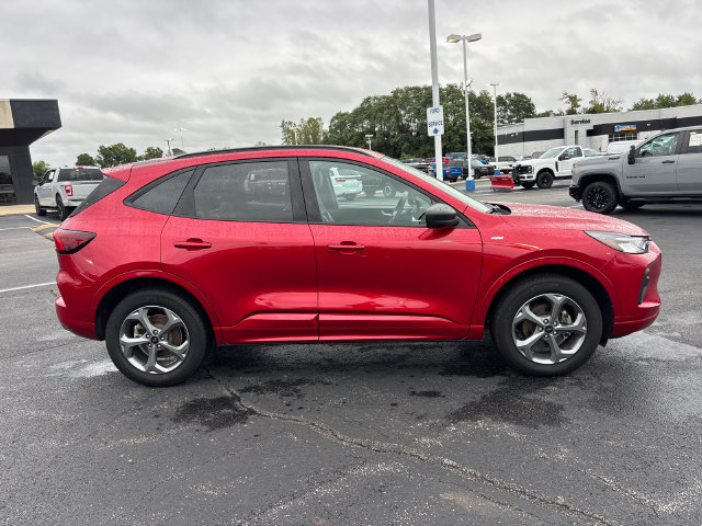 Certified 2024 Ford Escape ST-Line w/ Tech Pack #1 AWD/4WD image 8