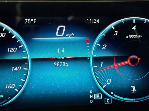 Used 2022 Mercedes-Benz CLA 250 image 19