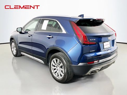 Used 2021 Cadillac XT4 Premium Luxury FWD image 9