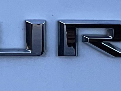 Used 2024 Chevrolet Suburban LT image 7