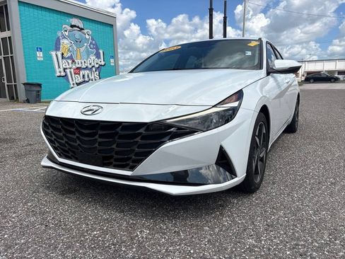 Used 2023 Hyundai Elantra Limited FWD image 7