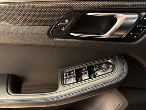 Used 2024 Porsche Macan GTS image 10