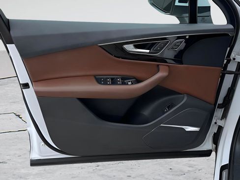 Used 2019 Audi Q7 3.0T Premium Plus image 15