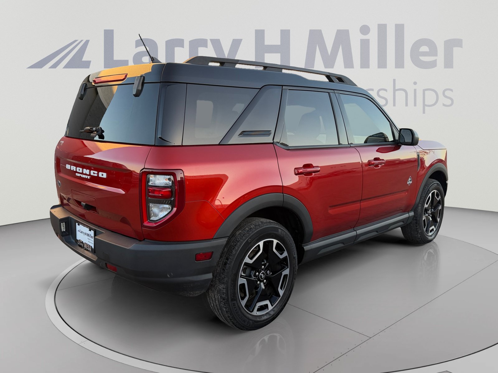 Used 2024 Ford Bronco Sport Outer Banks w/ Tech Package AWD/4WD image 5