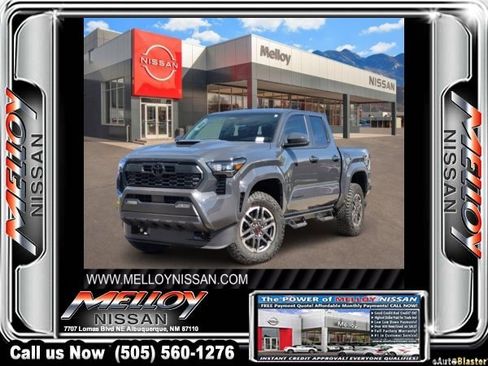 Used 2025 Toyota Tacoma TRD Sport AWD/4WD image 1