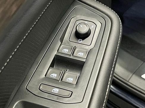 New 2026 Volkswagen Atlas SEL Premium R-Line image 18