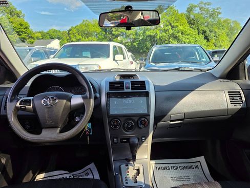 Used 2012 Toyota Corolla S FWD image 25