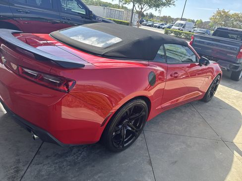 Used 2018 Chevrolet Camaro SS image 10