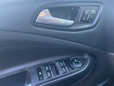 Used 2018 Ford Escape Titanium image 26