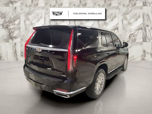 Used 2021 Cadillac Escalade Premium Luxury w/ Performance Package AWD/4WD image 6