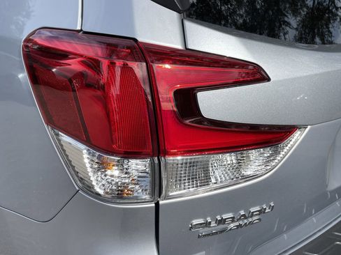 Certified 2022 Subaru Forester Premium w/ Popular Package #3 image 6