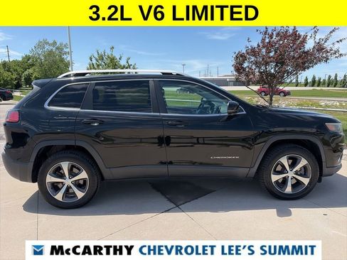 Used 2019 Jeep Cherokee Limited AWD/4WD image 17