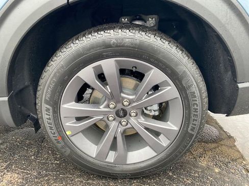 New 2026 Ford Explorer Active w/ Active Comfort Package image 15