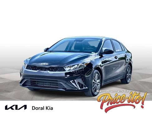 Used 2024 Kia Forte LXS FWD image 1