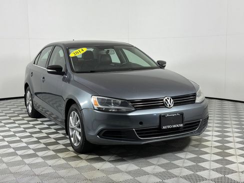 Used 2014 Volkswagen Jetta SE FWD image 3