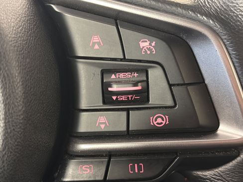 Used 2021 Subaru Crosstrek 2.0i Premium image 18