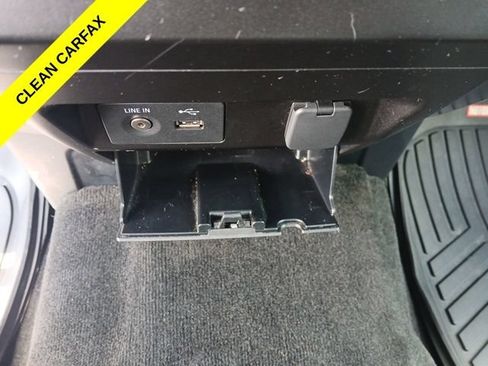 Used 2015 Ford F150 XLT w/ Equipment Group 301A Mid AWD/4WD image 21