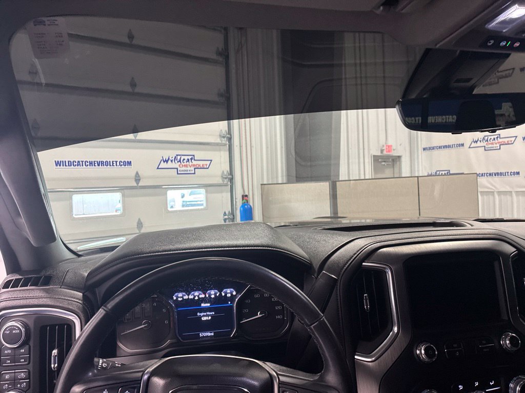 Used 2022 GMC Sierra 2500 Denali w/ Denali Ultimate Package AWD/4WD image 2