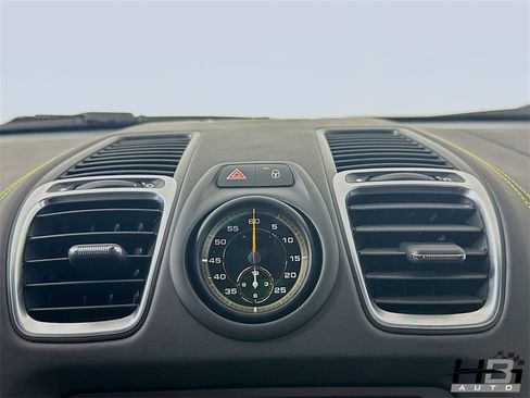 Used 2016 Porsche Cayman GT4 image 19