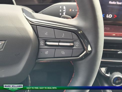 Used 2024 Chevrolet Traverse RS image 43