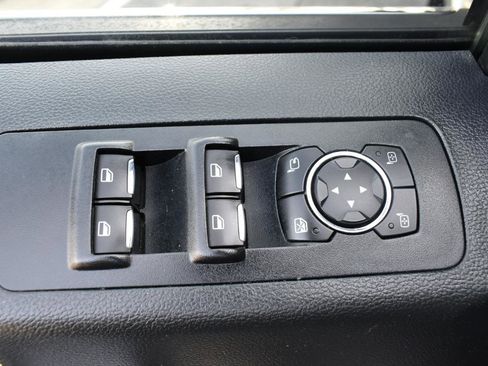 Used 2015 Ford F150 Platinum w/ Equipment Group 701A Luxury image 39