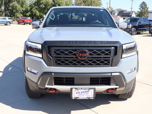 Used 2024 Nissan Frontier Pro-X w/ Pro Convenience Package image 3