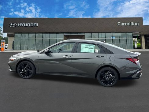 New 2026 Hyundai Elantra Sport FWD image 9