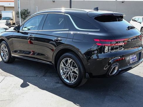 Used 2025 Genesis GV70 2.5T image 4