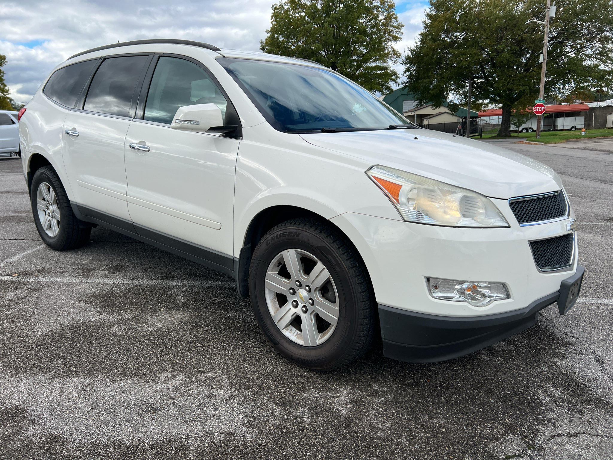 Used 2011 Chevrolet Traverse LT w/ Personal Connectivity Package AWD/4WD image 1