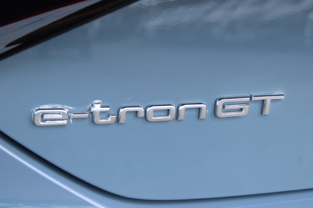 Used 2023 Audi e-tron GT Premium Plus w/ Performance Package AWD/4WD image 7