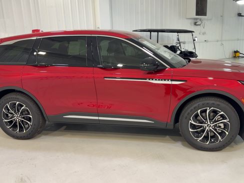 New 2026 Lincoln Nautilus Premier AWD/4WD image 2