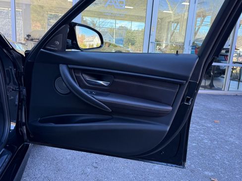 Used 2017 BMW M3 image 41