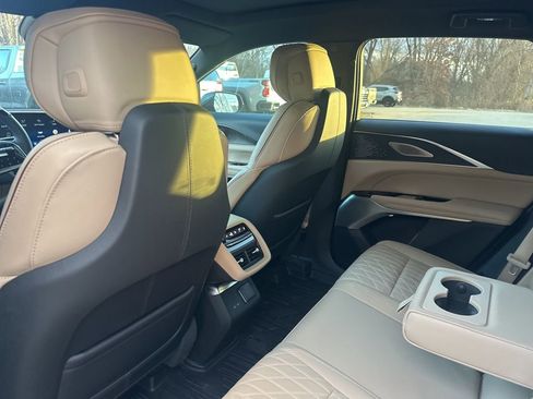 Certified 2025 Cadillac Lyriq Luxury image 10