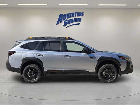 Certified 2025 Subaru Outback Wilderness AWD/4WD image 7